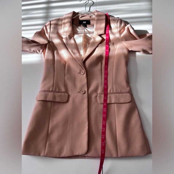 H&M | 4 | Fitted Blazer - Picture 11 of 15